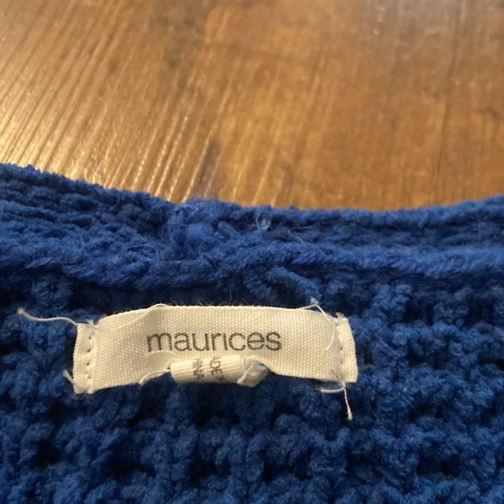 Sweater - Picture 4 of 8